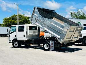 Camion benne utilitaire industriel d'occasion 2024 Série 3500 Cabine double avec attelage - Product Image 4