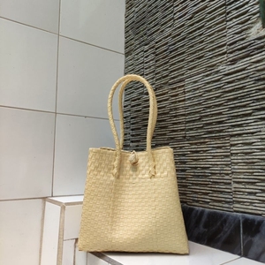 Vintage Style Women's <b>Handbag</b> Eco-Friendly Recycled Plastic Material Indonesia Weaved Casual Style Apparel Product - Product Image 1