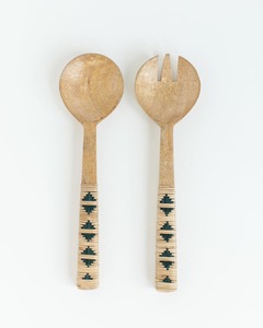 Ensemble de cuillères à salade en bois écologiques, design élégant, manche en résine colorée, pour la maison et la cuisine des hôtels - Product Image 3