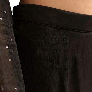 ชุดสูทพาลาซโซของปากีสถานสีดำประดับเลื่อมด้วย Kurta และ Dupatta เครื่องแต่งกายพื้นเมืองสำหรับผู้หญิงขายส่งเป็นสินค้าจำนวนมาก - Product Image 6