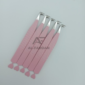 Pince à cils 90 degrés ultra-fine avec motif cœur à l'extrémité inférieure, couleur rose bébé, pointe en fibre pour extensions de cils - Product Image 2