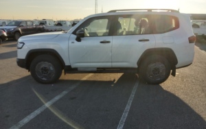 4x4 โตโยต้าแลนด์ครุยเซอร์ 300 V6 GR SPORT 3.3L เทอร์โบดีเซลอัตโนมัติ AE70 7 ที่นั่ง/7 ที่นั่งอัตโนมัติ ref 3180 - Product Image 2