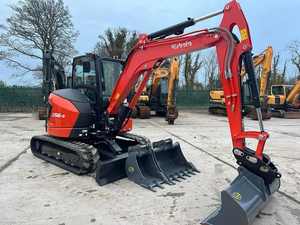 Nettoyez la mini excavatrice U27-4 utilisée de KUBOTA à vendre à bas prix - Product Image 4