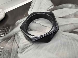 กำไลและสร้อยข้อมือเรซิ่นสำหรับผู้หญิง คอลเลคชั่นใหม่ เครื่องประดับสไตล์นางฟ้าสำหรับงานปาร์ตี้และงานแต่งงาน คุณภาพสูง - Product Image 2