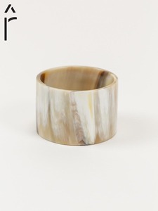 Venta de exportación Brazalete de cuerno natural hecho a mano Pulsera étnica elegante para mujeres Uso diario y manualidades de aspecto festivo - Product Image 5