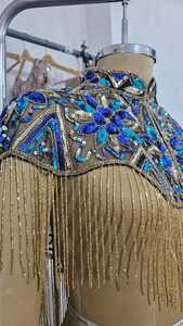 Belle Cape Burlesque élégante avec paillettes de brins perlés Silhouette droite attache le cou Festive Club Occasions Vêtements - Product Image 3