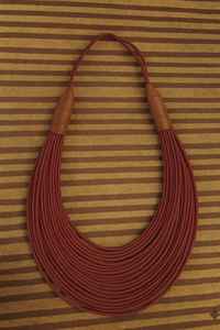 สร้อยคอหลายชั้นแบบหนาสองชั้น สร้อยคอเชือกแว็กซ์ ของขวัญที่ดีที่สุดสำหรับงานปาร์ตี้ สร้อยคอโชคเกอร์ ดีไซน์เนอร์ปักลายสำหรับผู้หญิง - Product Image 2