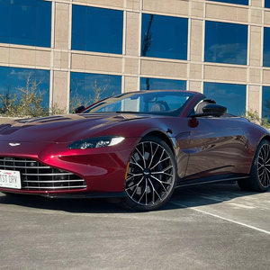 Aston Martin Vantage 2023 Seminuevo, Equipado de Fábrica, Cómodo - Product Image 2