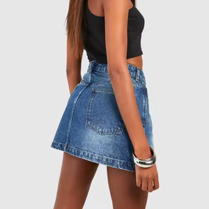 Mini-jupe élégante en jean respirant pour femme avec ceinture boutonnée, dentelle et diamants, taille haute, streetwear d'hiver, design personnalisé - Product Image 3