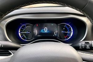 CHRYSLER PACIFICA HYBRID TOURING L FWD 2022 d'occasion - Product Image 2