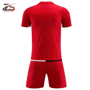 Camiseta de fútbol personalizada de nuevo estilo, uniforme con nombre al por mayor, camiseta de fútbol con logotipo, camiseta de fútbol hecha en Pakistán - Product Image 4