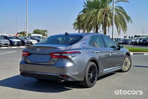 MEILLEURE OFFRE Option Voiture d'occasion TOYOTA CAMRY GRANDE Modèle 2024 V6 3.5L Essence Bien entretenue Prête à être expédiée - Product Image 2