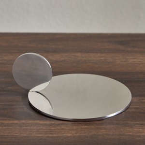 Nouveau Porte-Bougie Rond en Argent Moderne Décoration de Table Accent Élégant Pièce Maîtresse pour Salon Chambre et Salle à Manger - Product Image 2