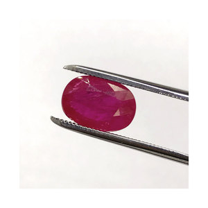Pierre précieuse ovale à facettes de rubis naturel de haute qualité - Product Image 1