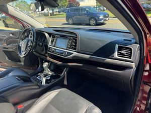 Toyota Highlander Limited Platinum AWD 2017, Listo para Enviar - Product Image 2