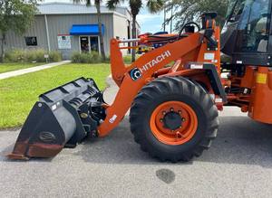 รถตักล้อยางฮิตาชิ ZW80-5B รุ่นขายดีที่สุด - Product Image 4