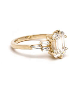 Anillo de compromiso con racimo de diamantes cultivados en laboratorio de corte esmeralda de 8x6 mm para mujer, diamante CVD, anillo de boda de oro de 14 quilates, joyería fina, corte personalizado - Product Image 4