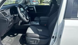 Auto Usado SUPER LIMPIO, <span class=keywords><strong>Toyota</strong></span> 4-Runner <span class=keywords><strong>SR5</strong></span> Premium SUV <span class=keywords><strong>2023</strong></span>, Envío a Todo el Mundo - Product Image 2
