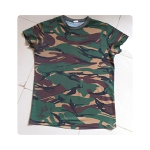 Camiseta táctica de alta comodidad para hombres con estampado de camuflaje y tela de algodón para estilos de vida activos al aire libre - Product Image 3