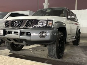 Usado n-issan Safari 2019 modelo opción completa SUV de lujo, excelente para la conducción todoterreno y el uso diario - Product Image 1