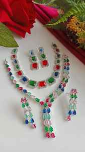 Ensemble de colliers de luxe en diamants américains Ensemble de colliers de diamants artificiels Combo Premium Stones Eco Friendly Jewelry Skin Friendly - Product Image 5