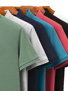 Polo personnalisé à manches courtes en tissu respirant à trois boutons doux et confortable pour les vêtements décontractés et de travail - Product Image 2