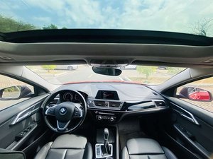 BMW Serie 1 118i Sport 2018 Muy Limpio, Sedán Usado, Perfecto para Uso Diario, Confiable y Económico, para el Mercado Asiático y Africano - Product Image 5