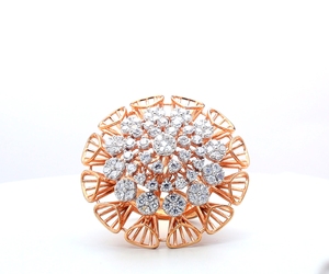Bague de cocktail à fleurs en or rose 14 carats de créateur avec ensemble de grappes de diamants naturels Bague de déclaration audacieuse pour femme - Product Image 1