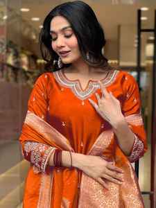 Traje Salwar Kameez tradicional bordado naranja para mujer hecho de tela de seda romana para fiestas todas las estaciones - Product Image 2