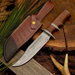 Cuchillo de Caza de Acero de Damasco Hecho a Mano con Mango de Madera para Supervivencia al Aire Libre, Campamento, Pesca, Cuchillos de Caza con Hoja de Acero de Damasco - Product Image 1