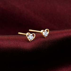 Bonitos Pendientes Corazón Diamante en Oro - Product Image 1