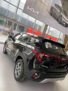 Venta a Bajo Precio, SUV Compacto Usado 2024, Gasolina, 6.1-8L, Automático, Asientos de Cuero, Techo Panorámico, para Adultos - Product Image 3