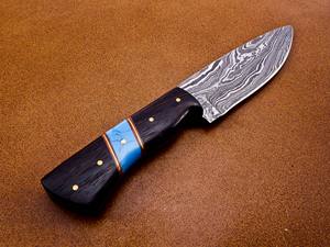 Cuchillo desollador de acero de Damasco hecho a mano personalizado con mango de madera de Rosa hermosa Funda de cuero grado EDC compatible con OEM - Product Image 2