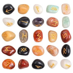 Pierres Rune sculptées à la main-Cristaux de guérison Chakra mélangés avec symboles Elder Futhark - Product Image 2