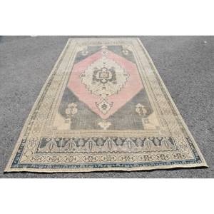 Alfombra turca vintage clásica, diseño de retales beige y rosa, tejido plano de lana y yute, estilo bohemio para sala de estar, 6x11,3 pies - Product Image 1