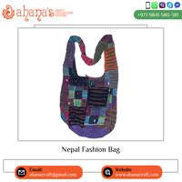 Tas Tote Besar Wanita Buatan Tangan Nepal Berkualitas Tinggi dari Ahana, Motif Patchwork Boho Bergaris, Resleting, Tali Tunggal, Logo Unik untuk Belanja