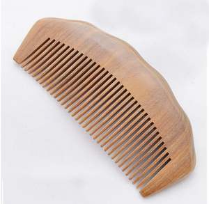 Peigne à cheveux manche en bois fait à la main régulier pour une utilisation en salon de l'Inde peigne en bois en gros pour un usage commercial à vendre en - Product Image 1