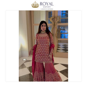 Meilleure collection de vêtements de style indien pour les fêtes, collection de designers de vêtements en faux georgette avec broderie de sequins, costume Sharara - Product Image 3