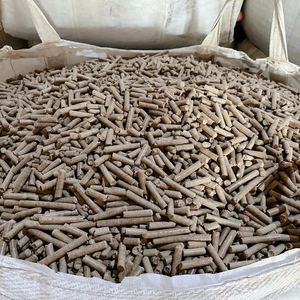 Granulés de bois de biomasse de pin et de chêne de qualité supérieure, briquettes de combustible en forme de bâtonnets de 6 mm et 8 mm, faible teneur en humidité, emballage personnalisé, approvisionnement, exportation, usage commercial - Product Image 2
