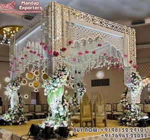 Mandap en miroir haut de gamme et de qualité supérieure pour mariage Marwari, Mandap en miroir très brillant pour mariage en intérieur, Mandap en miroir étonnant pour mariage au Royaume-Uni - Product Image 6