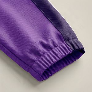 Uniforme de football américain sur mesure, nouveau design OEM, respirant, logo personnalisé, sublimation, compression pour les jeunes, vêtements d'équipe de performance - Product Image 5