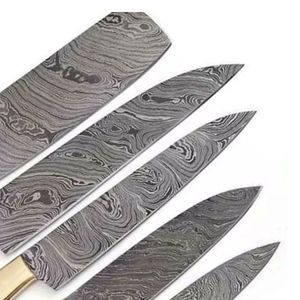 Ensemble de couteaux de chef professionnels de qualité supérieure en acier Damas fabriqués à la main pour les experts de la cuisine Ensemble ambidextre de cinq pièces avec une grande durabilité - Product Image 6