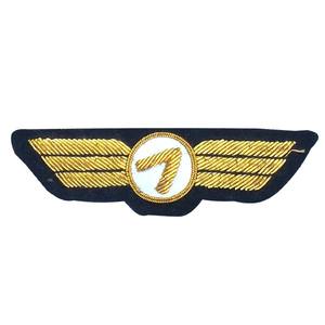 Nouveaux badges brodés à la main - Fil de bullion - Product Image 1