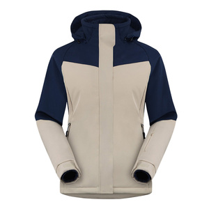 Chaquetas de esquí personalizadas a prueba de nieve para mujer Chaqueta con capucha impermeable con opciones de logotipo Perfecto para actividades al aire libre de invierno - Product Image 1