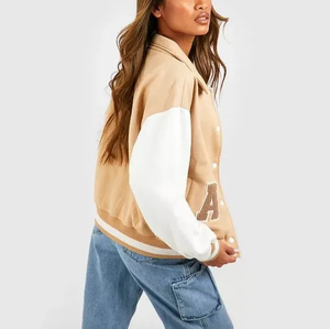 Veste universitaire pour femme beige et blanche avec lettre A brodée, manches longues, pour l'automne - Product Image 2