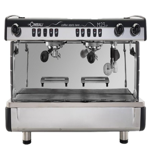 Achetez une machine à café professionnelle à 3 groupes G10 pour un flux de travail fluide, un service rapide et des shots d'espresso cohérents - Product Image 2