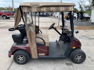 E-Z-GO T-XT 2013 d'occasion en bon état, conduite à gauche - Product Image 3