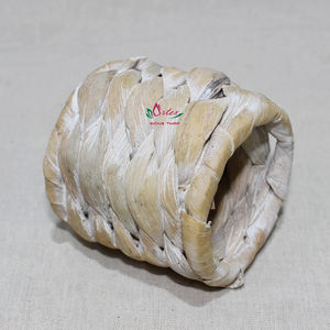 Artex Dong Thap Porte-serviettes en jacinthe d'eau tissée pour décor de restaurant et de table à manger - Product Image 2