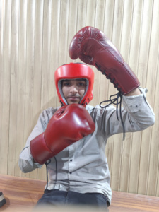 Mejor precio personalizado correa de cuero de vaca guantes de boxeo entrenamiento Muaythai MMA guantes impermeables al aire libre hechos de cuero Kickboxing - Product Image 3
