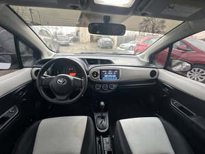 Increíble Toyota Yaris L 2014, 2 Puertas, Transmisión Automática, 4 Cilindros - Product Image 2